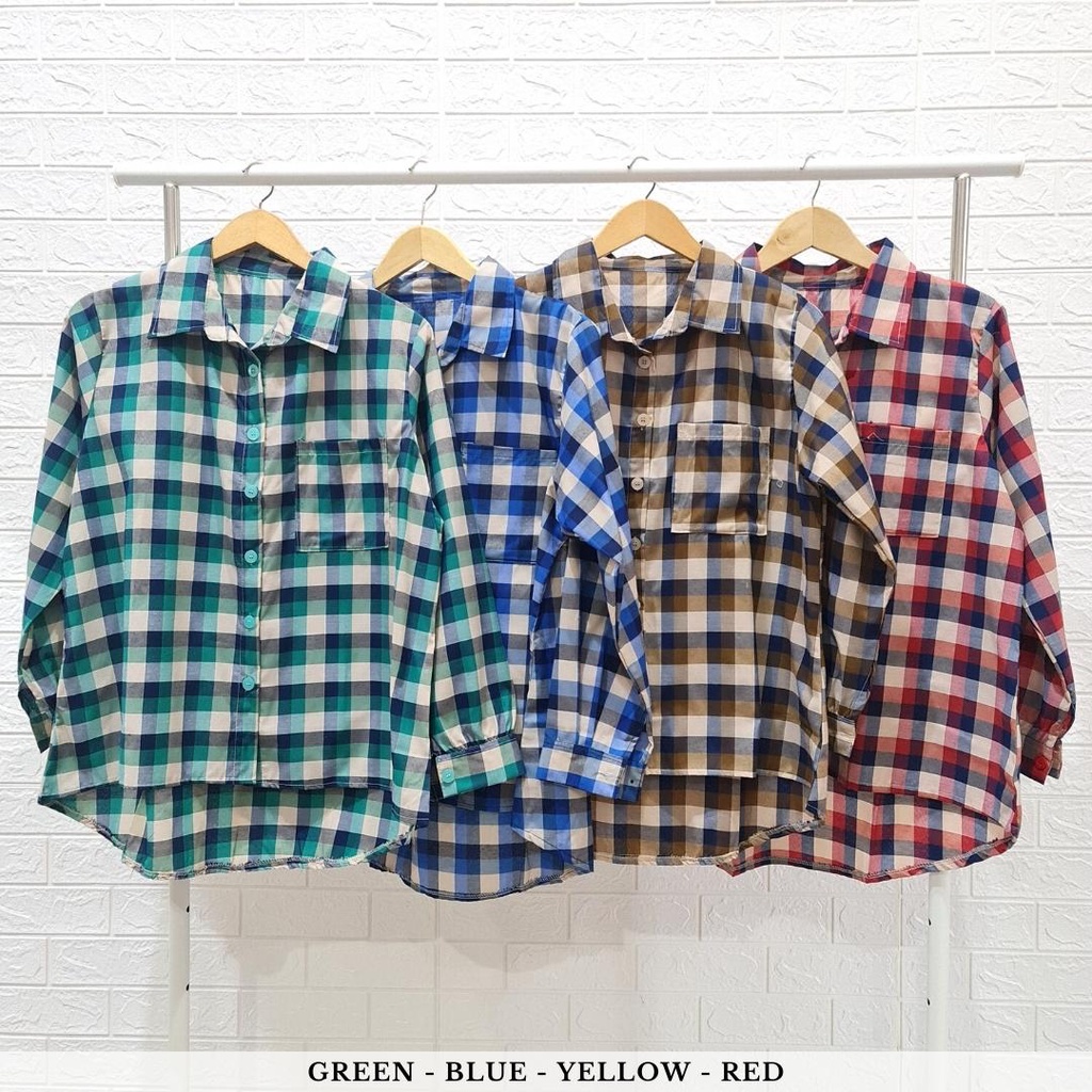 4361 squire plaid oversize shirt button pocket blouse