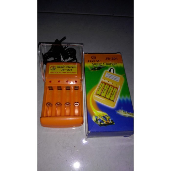 Charger Murah Meriah 4 Baterai AA / AAA + Lamp JIABAO JB-201