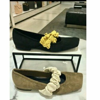Jastip Sepatu Wanita Charles&Keith
