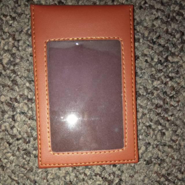 

Holder ID Card Saku kalep tempat Id Card Magnet