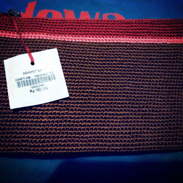 pouch rajut merk dowa,muat handphone 5" serba guna dan ukuran besar..pouch rajut traditional