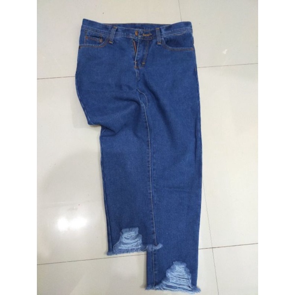 Jeans Boyfrend Sobek Keren / Celana Panjang Wanita Sobek Bawah Terbaru / Celana Panjang Wanita Boyfrend Terbaru / Boyfrend Kekinian Terbaru / Jeans Boyfrend Terbaru Masakini / Boyfrend Bahan Tebal Berkualitas / Boyfrend Kualitas High Quality / pilih warna