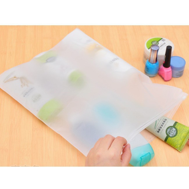 Kantong Travel Serbaguna Waterproof 1 PCS - CC-003 - Transparent