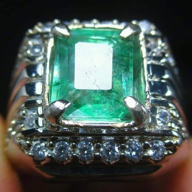 CINCIN NATURAL ZAMBRUD EMERALD BERYL COLOMBIA CE MINOR