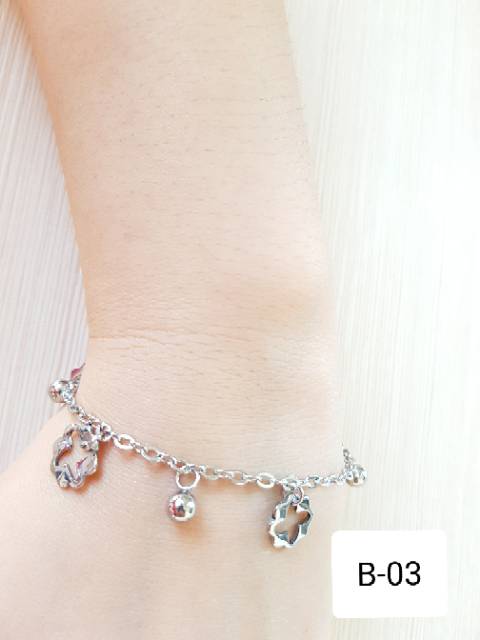 SET Gelang Tangan Kaki Bunga Titanium Silver Antikarat selamanya