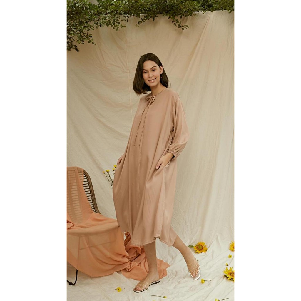 DAVEENA SERIES SENYENYAKITU.ID