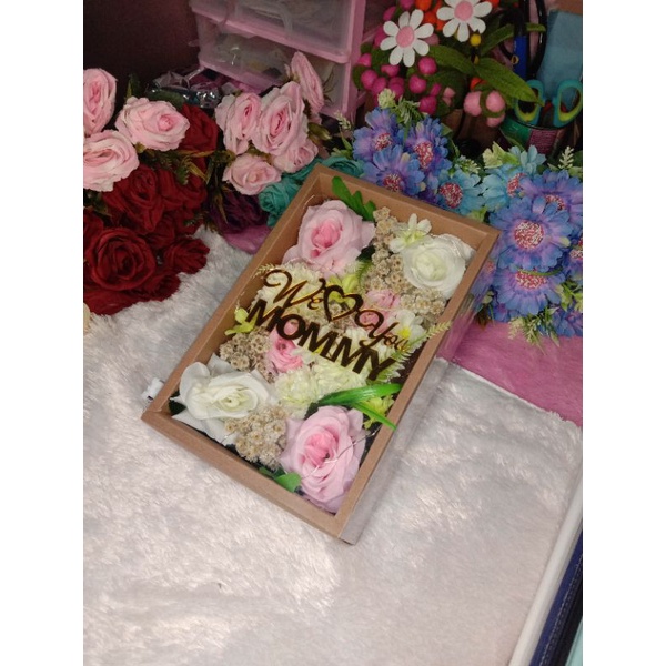

FLOWER BOX BUNGA BOX KADO HARI IBU WE LOVE YOU MOMMY HADIAH ULANG TAHUN