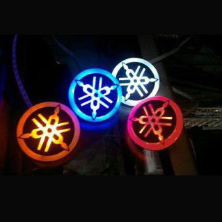 EMBLEM LOGO YAMAHA LAMPU SENJA YAMAHA NMAX XMAX AEROX LEXI VIXION SCORPIO