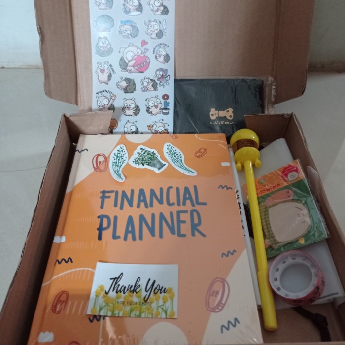 

[RESTOCK] Financial Planner RA planner + free gift - cover C
