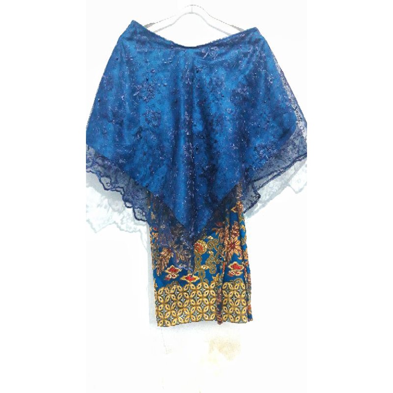 Setelan Kebaya Modern Exquisite Tulle Cape &amp; Bawahan Lilit Batik Eksklusif / Tulle Cape SET