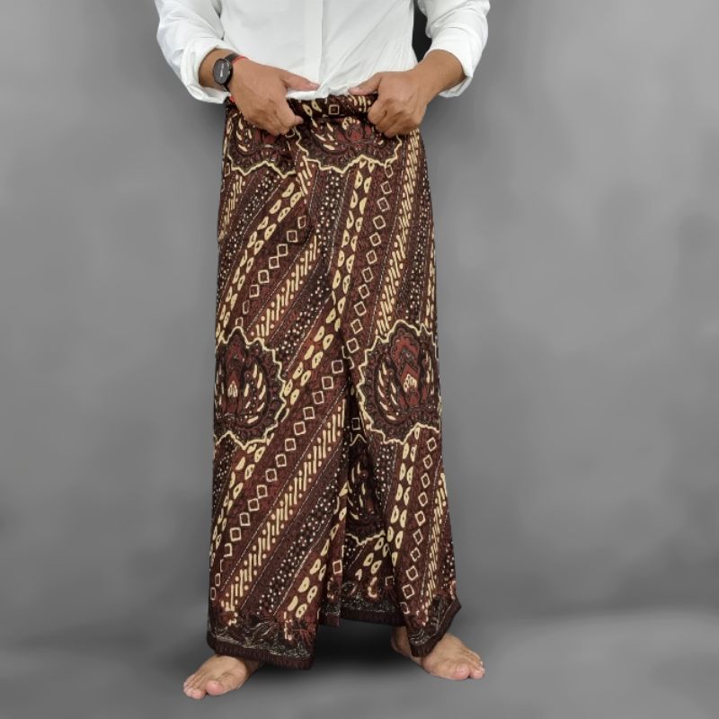 Sarung Batik Tradisional Lar Gurda