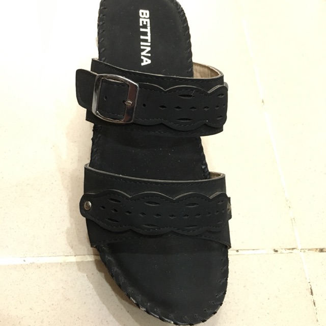 Sandal betina import impor murah