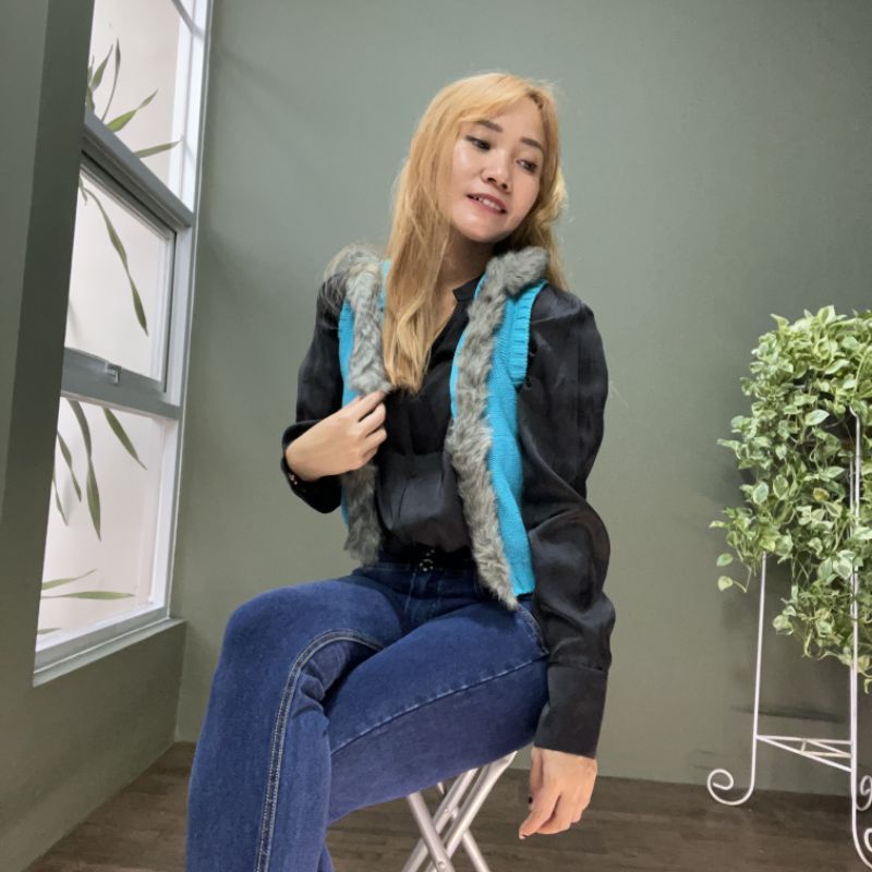 Rompi Tosca Taring - Vest Wanita Bulu - Outer OOTD Kekinian