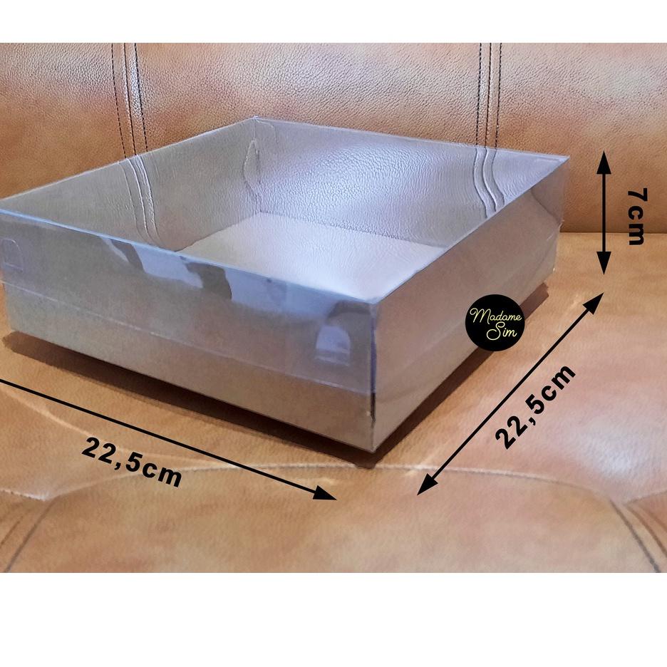 

TERBAIK BOX MIKA - DUS KUE - KOTAK - KARDUS 22 x 22 x 7 CM (ISI : 10 PCS) DFY#