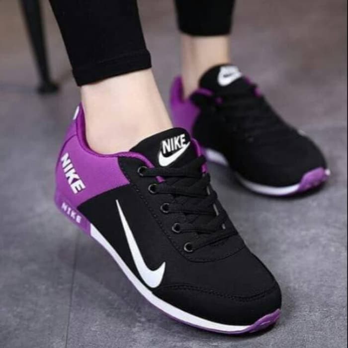 sepatu running nike wanita original