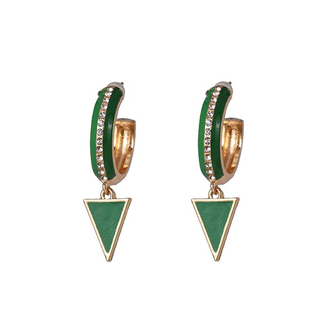 LRC Anting Tusuk Fashion Triangle Diamond Earrings D52047