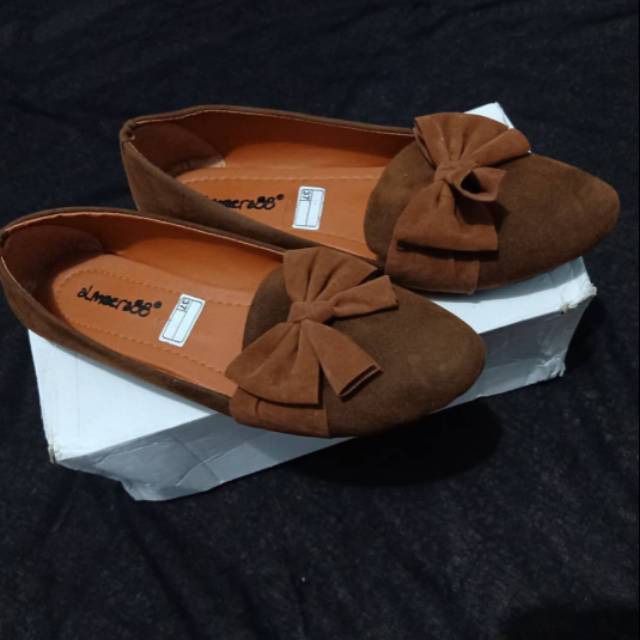 

FLATSHOES PITA WARNA COKLAT