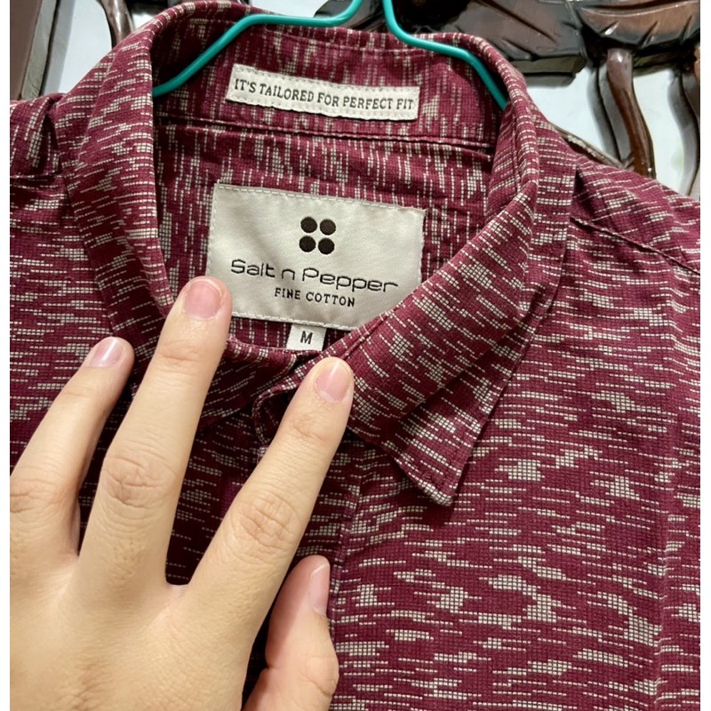 KEMEJA MAROON SALT N PEPPER