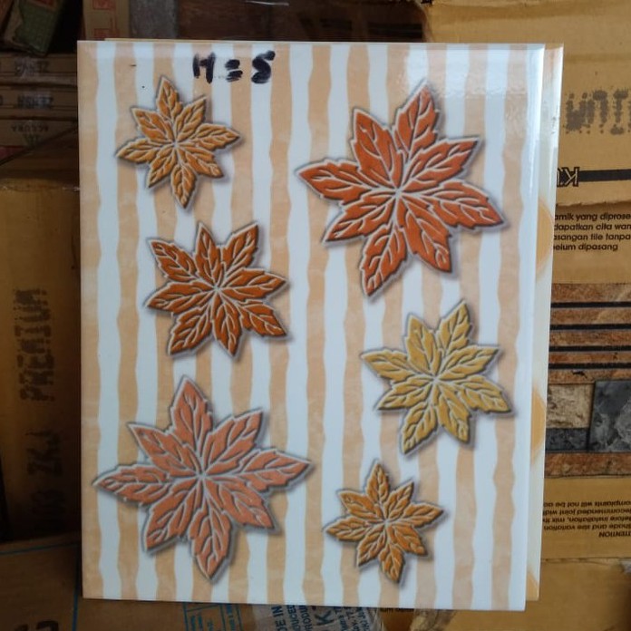 KERAMIK DINDING BUNGA 20x25 MULIA BEIGE