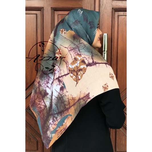 HIJAB SEGI EMPAT DENAY KW MOTIF