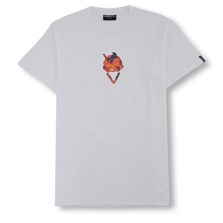 

SundaySundayCo - Kaos Pria - Fire Cone White