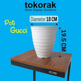  POT  BUNGA  PLASTIK TINGGI 18  CM  PUTIH TAWON  PIRUS TIRUS 