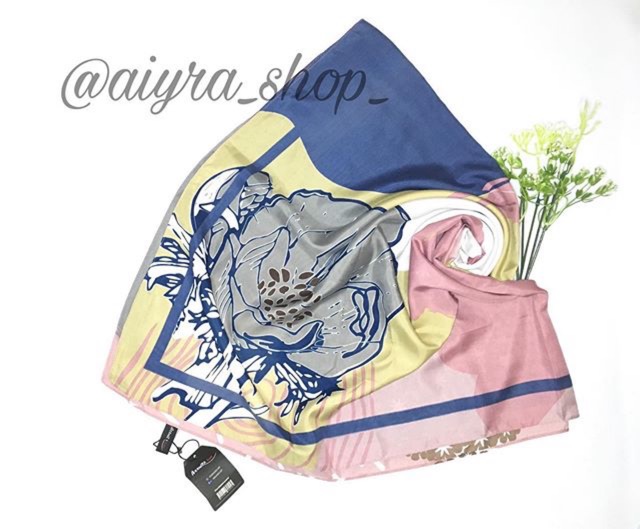 Hijab Segi Empat Motif Azzura