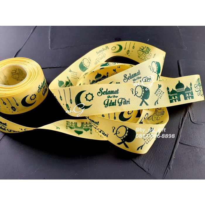 

Pita Idul Fitri -GrossGrain-Kuning Muda - C; Lbr 3.8cm ;Panjang 20yard
