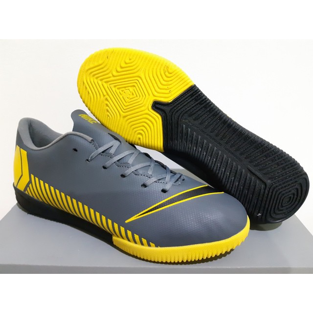 sepatu futsal nike mercurial vapor xii