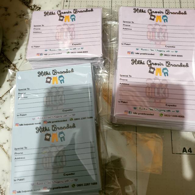 

Stiker label size 7 x 10.isi 300lembar tidak luber bebas request design
