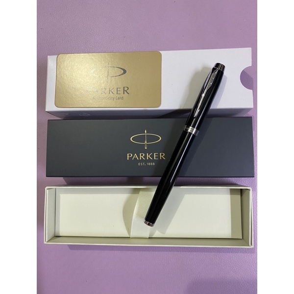 

Pulpen Parker IM New Original Roller Ball Black LQ Chrome Trim ( Klip Silver )