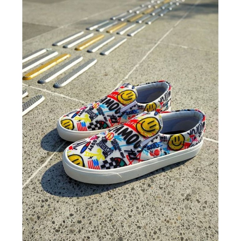 ELFAMOUS FOOTWEAR PRESENT LAST White Fury