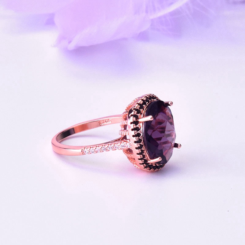 Kreatif Rose Emas Berlapis Hias Hitam Zircon Cincin Pertunangan