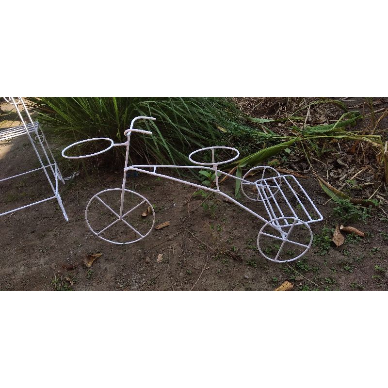 rak bunga model sepedah