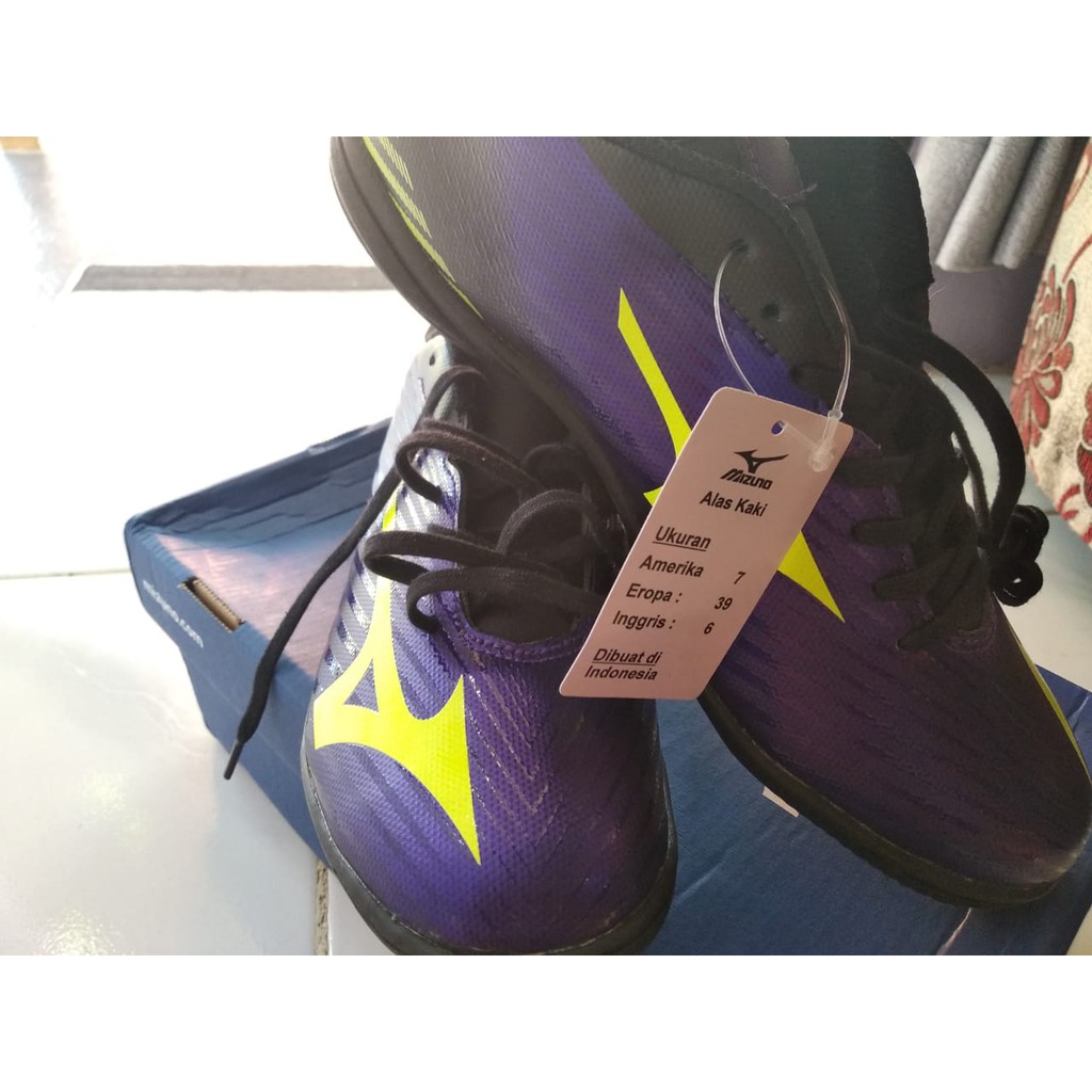 Sepatu Futsal Mizuno Basara Sala Select in Ukuran 39 Baru 650K Nego 