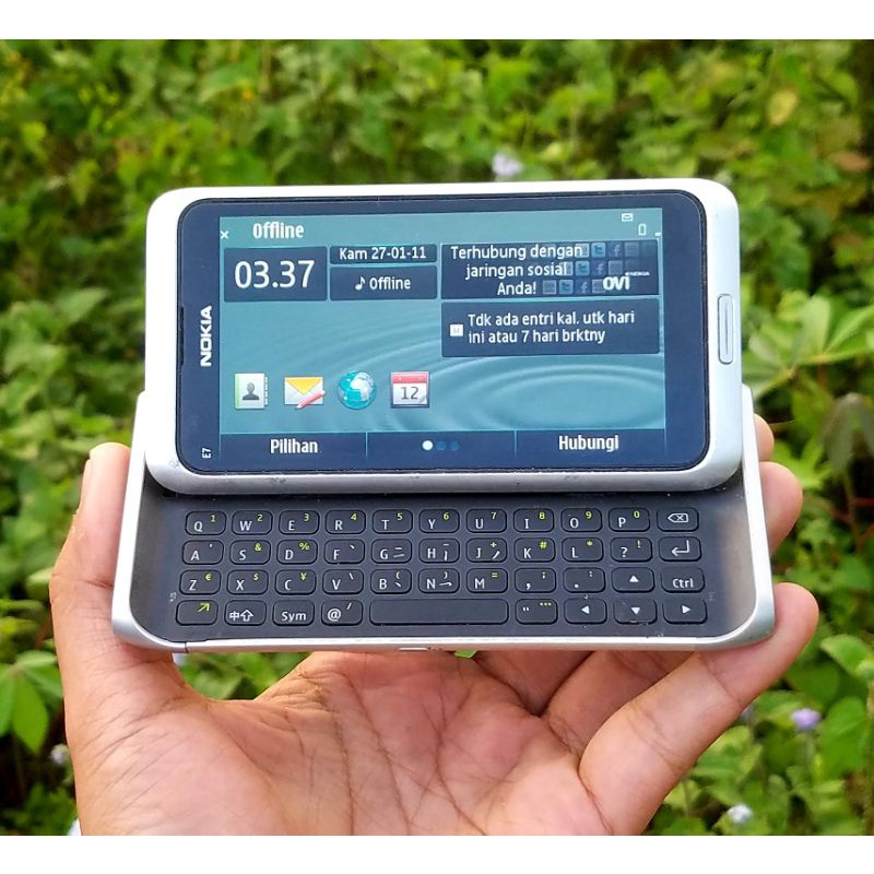Hp jadul Nokia E7 Silver Comunicator original hp unik hp langka no nokia e90