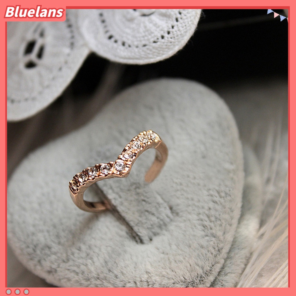 Bluelans Cincin Berlian Imitasi Bentuk V Gaya Elegan Untuk Wanita