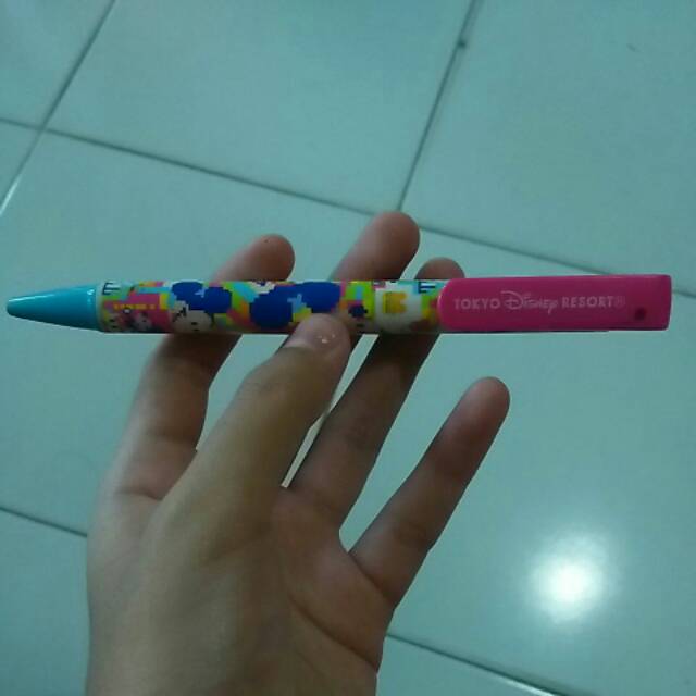 

Pulpen ini sudah langka Tokyo Disneyland Pen 100% ori from Tokyo