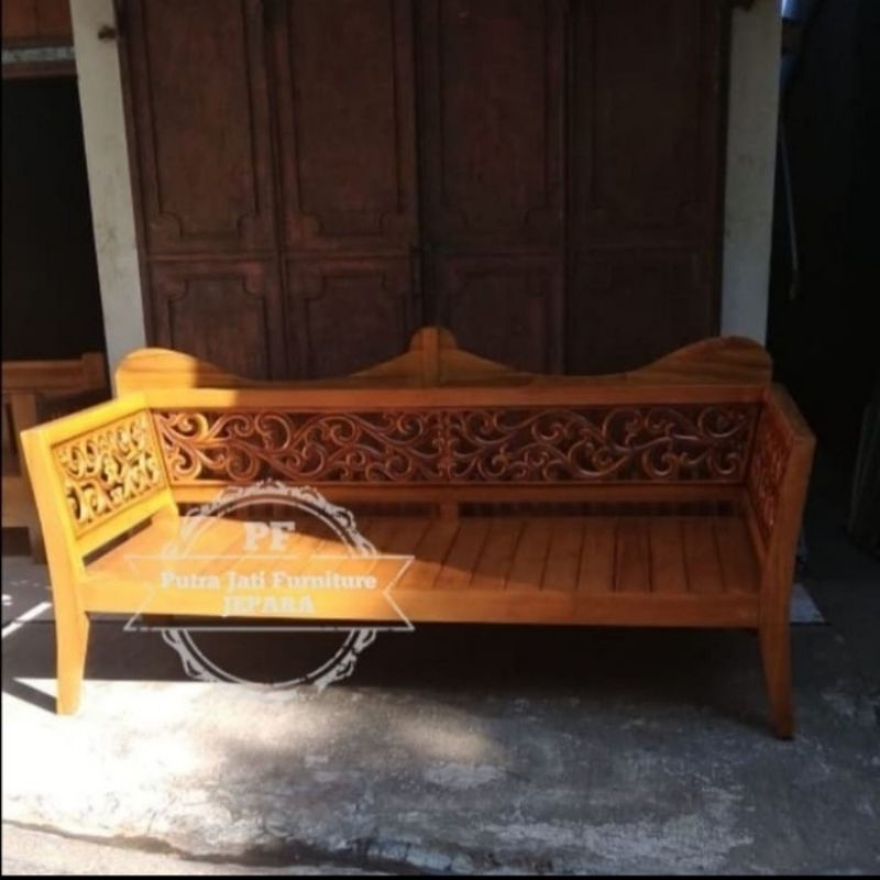 Kursi hias pajangan kayu jati - Bale bale unik klasik ukir Jepara
