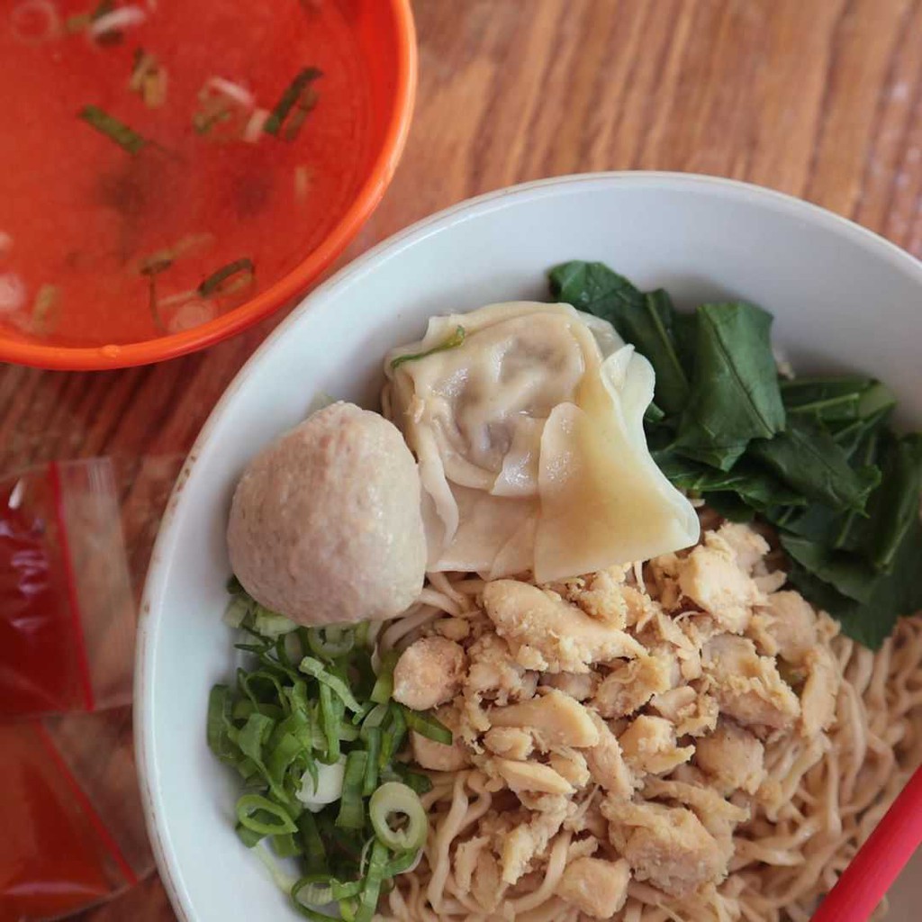 

Mie Ayam Happy Begaya