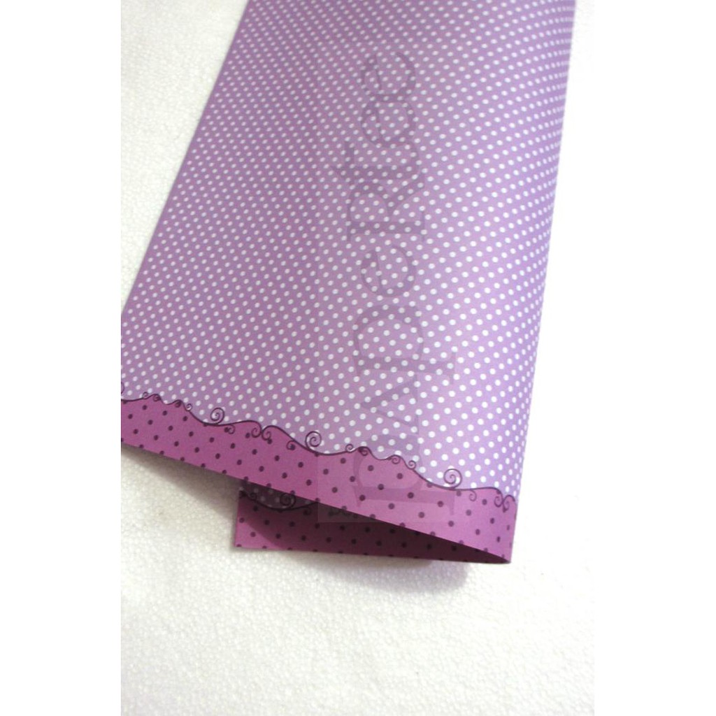 

Kertas Kado List Ungu