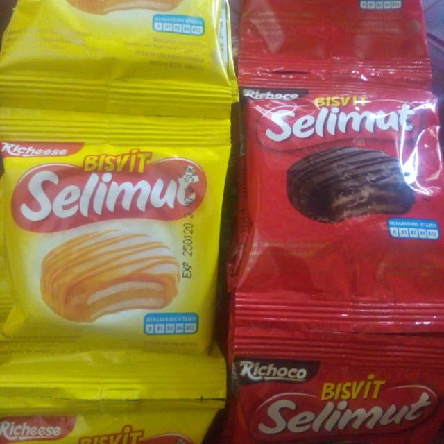 

Selimut bisvit richeese keju /coklat