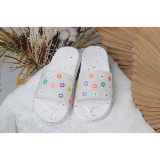 (DAISY) SANDAL SLOP BOLONI JELLY KEKINIAN LUCU UNIK