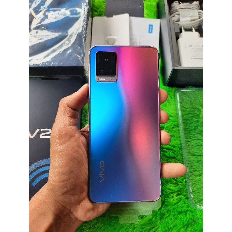 HANDPHONE HP SECOND BEKAS VIVO V20 8/128 FULLORI 99% MULUS LIKE NEW