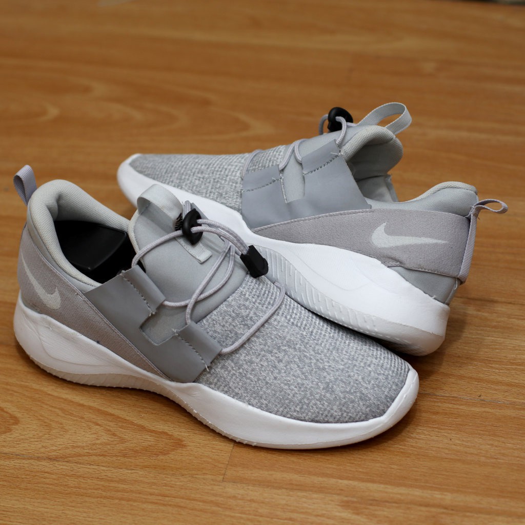 sepatu slip on nike original