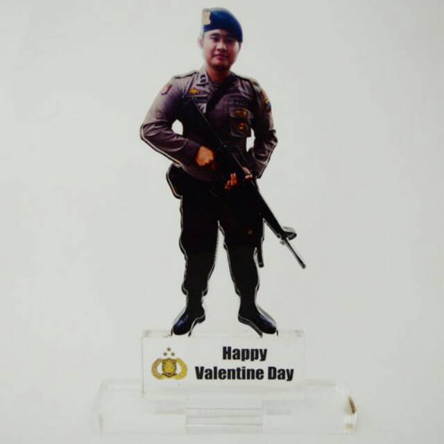 

Plakat, standee, kado valentine, kado wedding, custom acrylic, kado wisuda, plakat wisuda, plakat