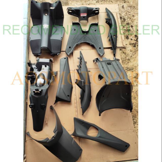 full set body kasar Vario 110 karbu lama old