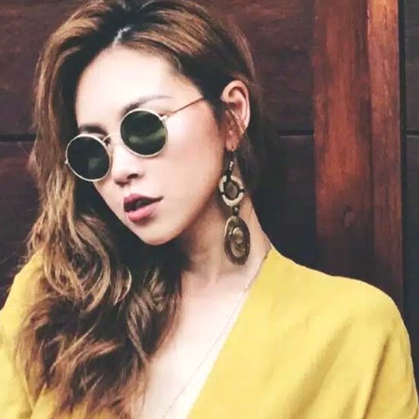 Kacamata Bulat Gaya Hitam dan Warna Klasik Bentuk Retro Vintage Pria Wanita Anti Silau Sinar Matahari Touring AUTO KEREN Wanita Pria Motor atau Mobil Kaca Mata Sunglasses Optik Antiradiasi KCH8