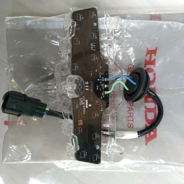 Lampu LED Belakang/Stoplamp Lampu Rem Honda Vario 125 150