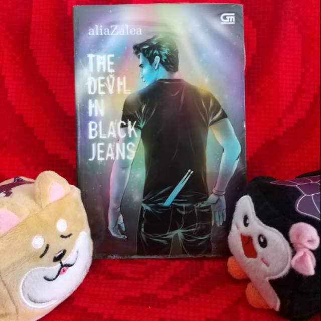 AliaZalea - The Devil in Black Jeans